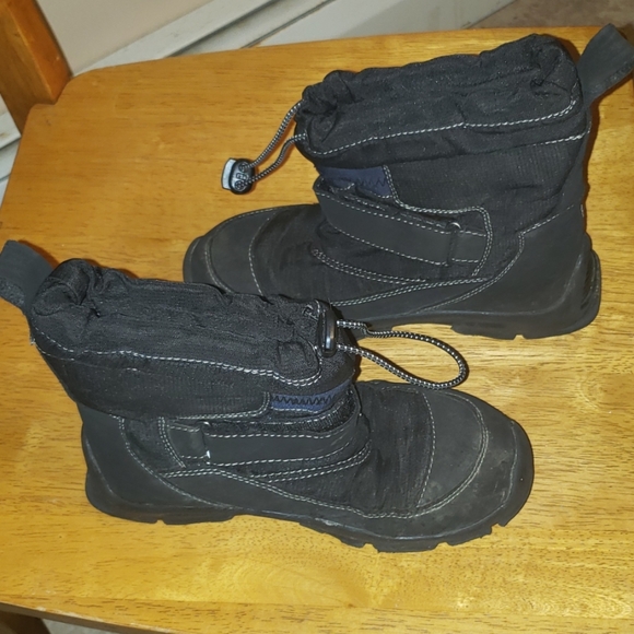 Boots - Picture 3 of 5